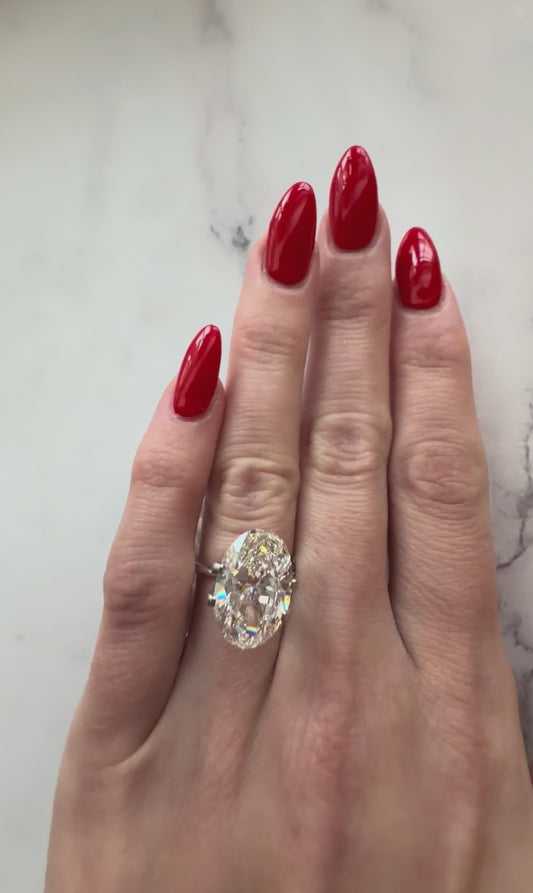 Oval 6.18 CT F VVS2 EX Lab Grown Diamond